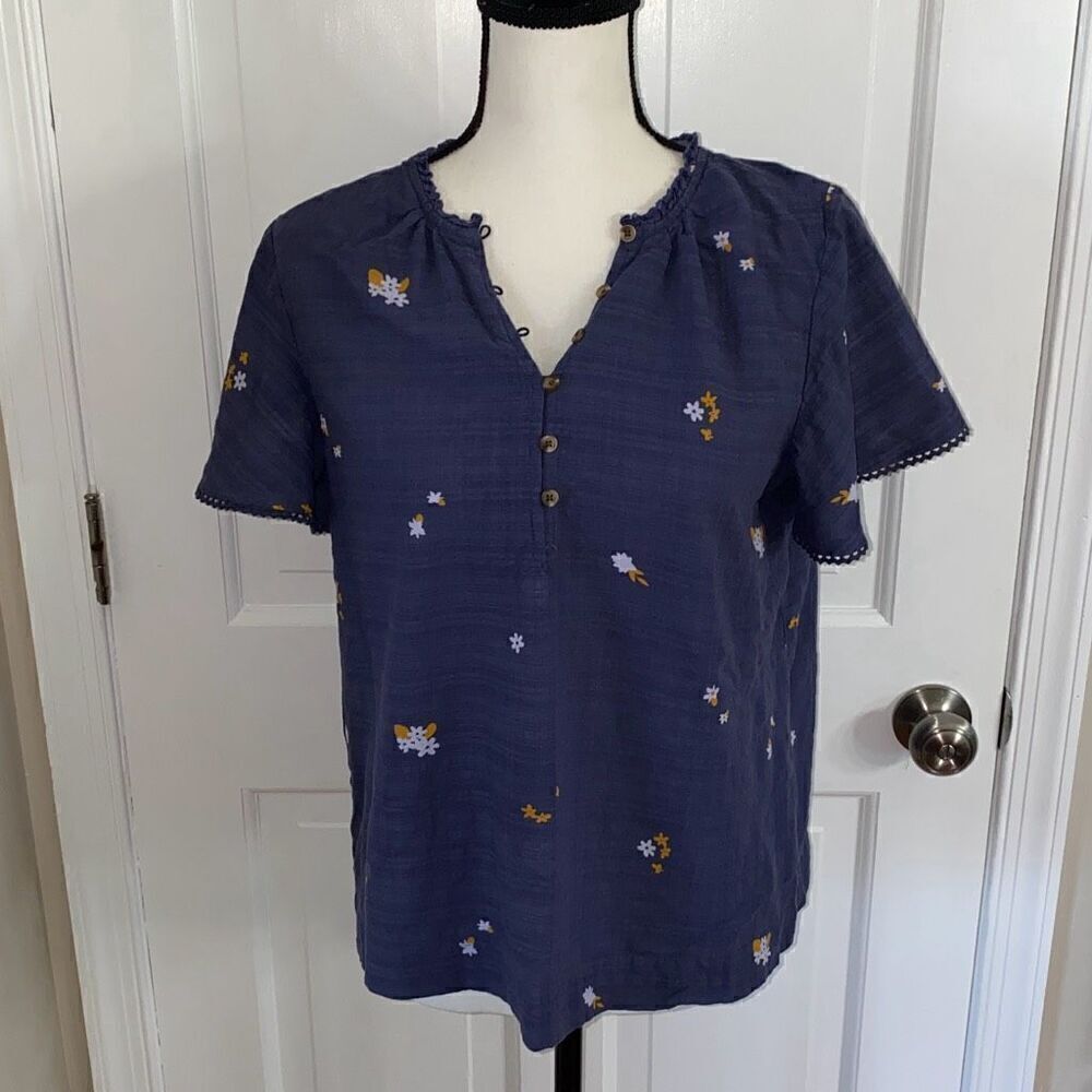Sonoma flutter short sleeve blouse size S